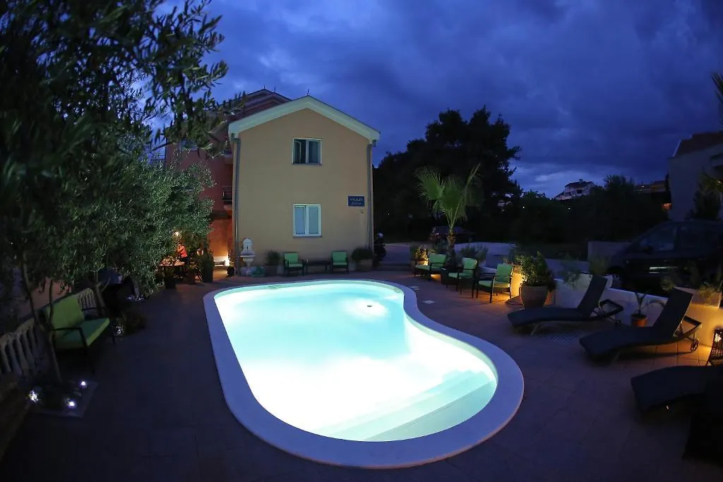 Villa Julian Zadar Guest house