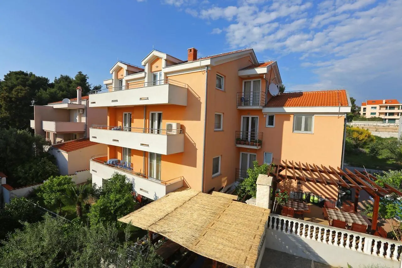 Villa Julian Zadar Guest house